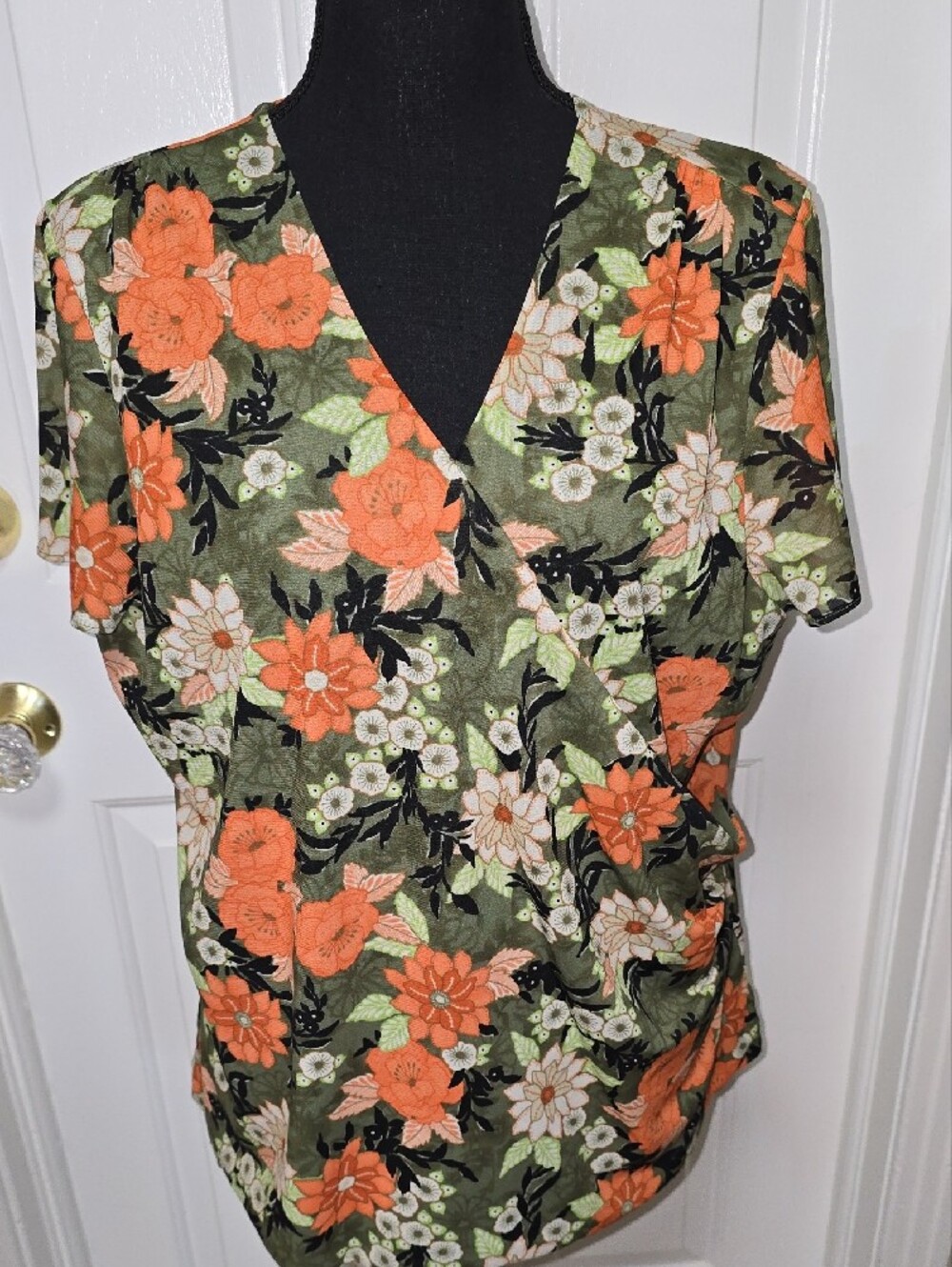 Sag Harbor Floral Wrap Blouse - Olive Green & Orange Size XL - Picture 2 of 9